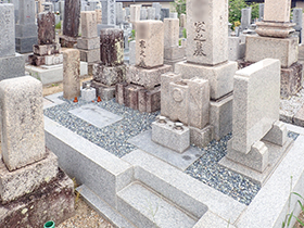奈良でお墓の地震対策・リフォームは池渕石材工業　雑草対策工事施工後